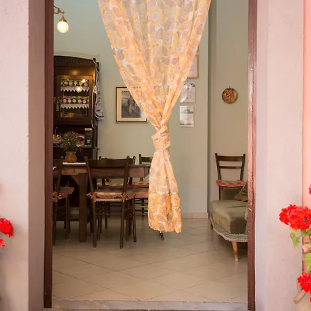 住宿加早餐酒店 Acireale Mare
